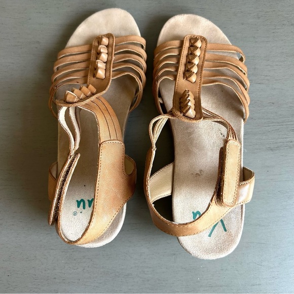 Yuu Handey Strappy Wedge Gladiator Tan Neutral Ankle Strap Sandals 7 Wide Boho - Picture 7 of 16